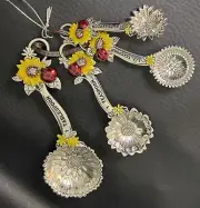La Cucina by GANZ Measuring Spoons 4 pc. set Sunflower & Ladybugs NEW