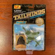 MAISTO 2001 TAILWINDS SERIES VI DIE CAST MILLITARY PLANE AV-8B HARRIER W/ STAND