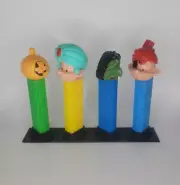 Slanted Pez Display For Four Vintage No Feet Pez Dispensers (PEZ NOT INCLUDED)