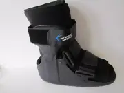 United Ortho Short Cam Walker Fracture Boot, Medium