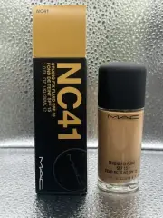 MAC STUDIO FIX FLUID SPF 15 NC41 1fl oz/30mL