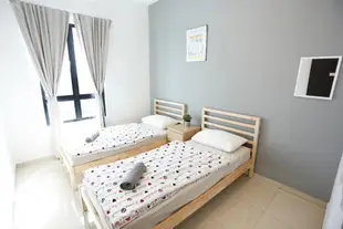 Shared unit (Private room) at Bukit indah - 2pax ★ 15 R3