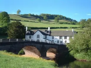 斯肯佛瑞斯鐘聲旅館The Bell at Skenfrith