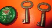 VTG 2 SMALL Taylor Lock Co No 659 Open Barrel Skeleton Key Nickel Plated Germany