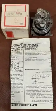 EATON CUTLER-HAMMER 10250T16233 Selector Switch 3-Position CAM3 One Key