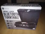 Innovative Technology 3-Speed Bluetooth Suitcase Record Player VSC-550BT-BLK