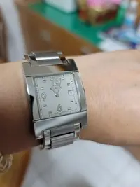 在飛比找Yahoo!奇摩拍賣優惠-GUCCI 古馳鋼錶