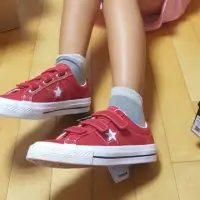 在飛比找蝦皮購物優惠-Converse One Star 魔鬼氈 湛藍、黑、紅 6