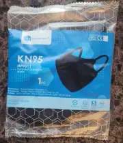 Black KN95 Protective 5 layer face mask.