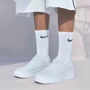 Nike logo運動長襪 襪子 街頭穿搭必備 黑白兩色 SX7664010 《現貨》［daytripper］