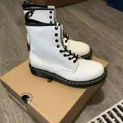 Dr. Martens Women’s US Size: 10 1460 Leather White Boots New
