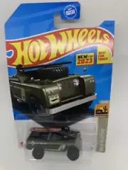 Hot Wheels Land Rover Series II Green 2023 Baja Blazers