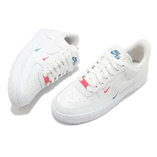 Nike 休閒鞋 W Air Force 1 07 女鞋 ESS 小勾 彩色立體小勾 AF1 白 紅 CT1989101 24cm WHITE/RED