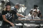 Musicians Kid Rock Stevie Wonder perform onstage 2005 World Music - Old Photo 3