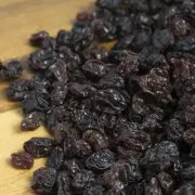 Bulk Black Thompson Raisins 25 Pound Wholesale Value Box