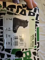 K2 Veil Boa Womens Snowboard Boots Size 7 . new in box . black
