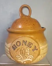 HONEY POT Studio Art Pottery Handmade by WOODSTOCK POTTERY Signed 6.25” MINT !