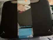 Belkin IPAD / Tablet / Netbook / Notebook up to 10.2" Neoprene Sleeve Glove Case
