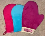 COCO&EVE, SKINNY TAN & ST TROPEZ TANNING MITS BRAND NEW