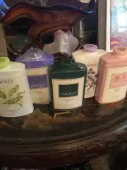 U PICK YARDLEY LONDON PERFUMED TALC NET WT 200 g