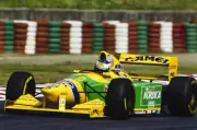 Michael Schumacher Benetton B193B Ford 1993 F1 Japanese GP Old Photo 3
