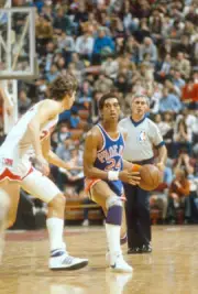 Dennis Johnson of the Phoenix Suns 1981 Basketball Photo 16