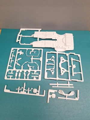 Revell AMT Ertl Monogram MPC 1/25 Model Part 1990 Mustang Coupe Frame Floorpan