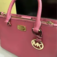 在飛比找PopChill優惠-[二手] Michael kors MK桃紅色包包