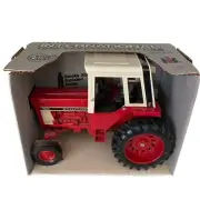 ERTL International 1586 Tractor with Cab 1:16 Scale Diecast NIB