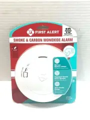 First Alert Battery Smoke Detector Carbon Monoxide Alarm 1039868 10 Year Battery