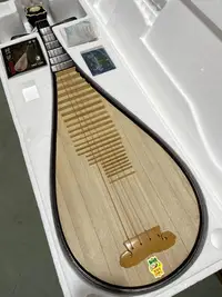 在飛比找Yahoo!奇摩拍賣優惠-【二手】敦煌牌敦煌琵琶樂器561型如意頭花，上海民族樂器樂器