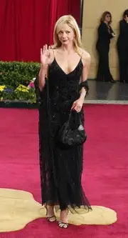 Mira Sorvino at 75th Academy Awards Kodak Theater March 23 in Hol- 2003 Photo 2