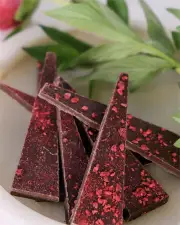 Raspberry Dark Chocolate (100g)