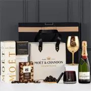 Moët Magic Champagne Hamper
