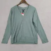 NEW Buffalo Women's M David Bitton Super Soft Cozy V-Neck Long Sleeve Sweater