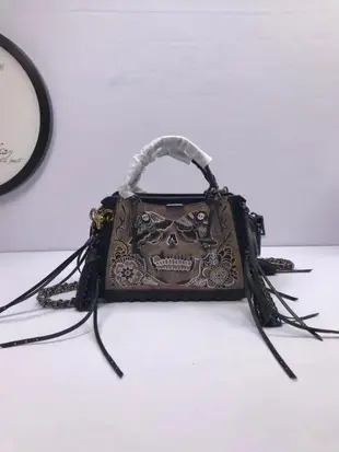 COACH 36840 女士新款流蘇包 鏈條肩帶 吊墜新穎 小巧可愛 鉚釘鑲邊 單肩斜跨包 附購證