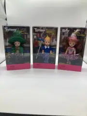 1999 Barbie The Wizard of Oz Tommy/Kelly as Lollipop/Mayor/Lullaby Munchkin