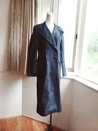 在飛比找Yahoo!奇摩拍賣優惠-DKNY 深藍厚磅牛仔長大衣