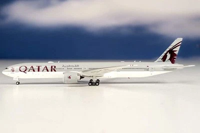 PH4QTR2341 Phoenix Models 777-300ER 1/400 Model A7-BEE Qatar Airways