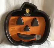 NEW Wilton Non-Stick Cake Pan - Halloween Jack O’ Lantern Pumpkin