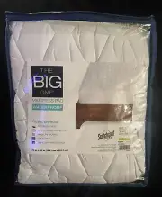 The Big One Essential Mattress Pad King Size 3M Scotchgard Protector Waterproof