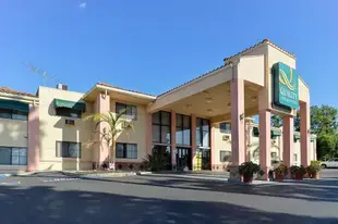 核桃品質酒店及套房Quality Inn & Suites Walnut