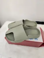 Sia Collective Vulture Slides Olive Size 12-13