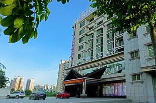 瓊海陽光綠洲度假酒店Sunshine Oasis Resort in Qionghai