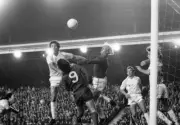 Portsmouth Goalkeeper Peter Mellor 1980 OLD PHOTO