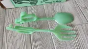 Tupperware Salad Tongs w/ Original Box 1958 Dart Industries Jadeite Green 114-6
