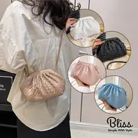在飛比找momo購物網優惠-【Bliss BKK】簡約皮革編織雲朵包 編織包 水餃包 單
