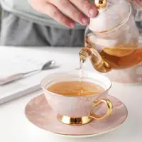 在飛比找ETMall東森購物網優惠-英式下午茶壺具套裝家用簡約骨瓷優雅高檔歐式花茶杯紅茶杯小奢華