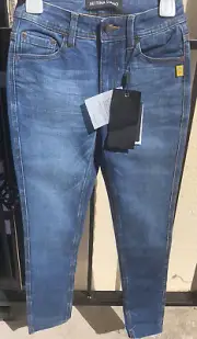Ladies Bettina Liano Body Shaping High Tech Stretch, High Rise Jeans