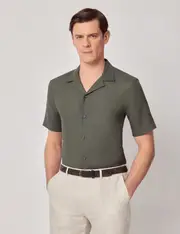 Hawes & Curtis Dark Green Pure Linen Slim Shirt | Short Sleeve | Revere Collar Size: Small